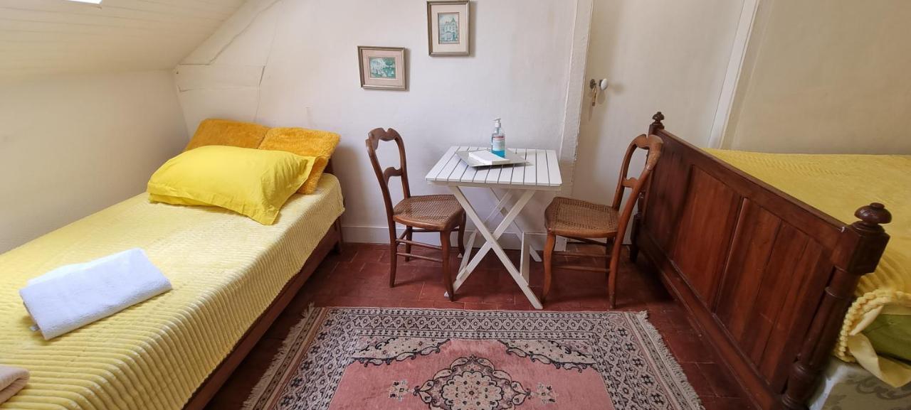Chambre D'Hotes Les Jardins De Marie, Sci Charles III Bernay  Exteriör bild