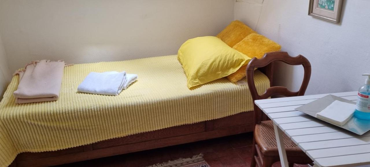 Chambre D'Hotes Les Jardins De Marie, Sci Charles III Bernay  Exteriör bild