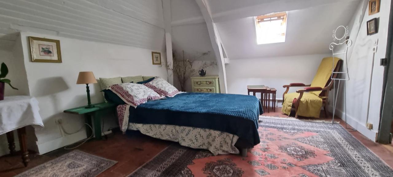 Chambre D'Hotes Les Jardins De Marie, Sci Charles III Bernay  Exteriör bild