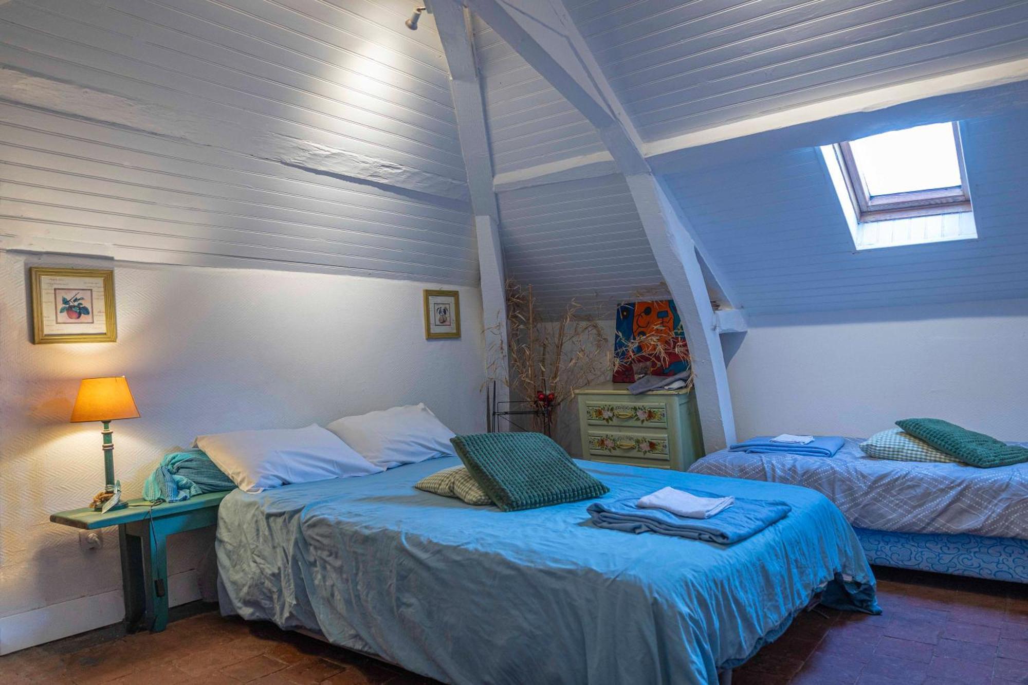 Chambre D'Hotes Les Jardins De Marie, Sci Charles III Bernay  Exteriör bild